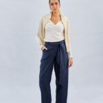 Volume Curve Pants in Navy Blue